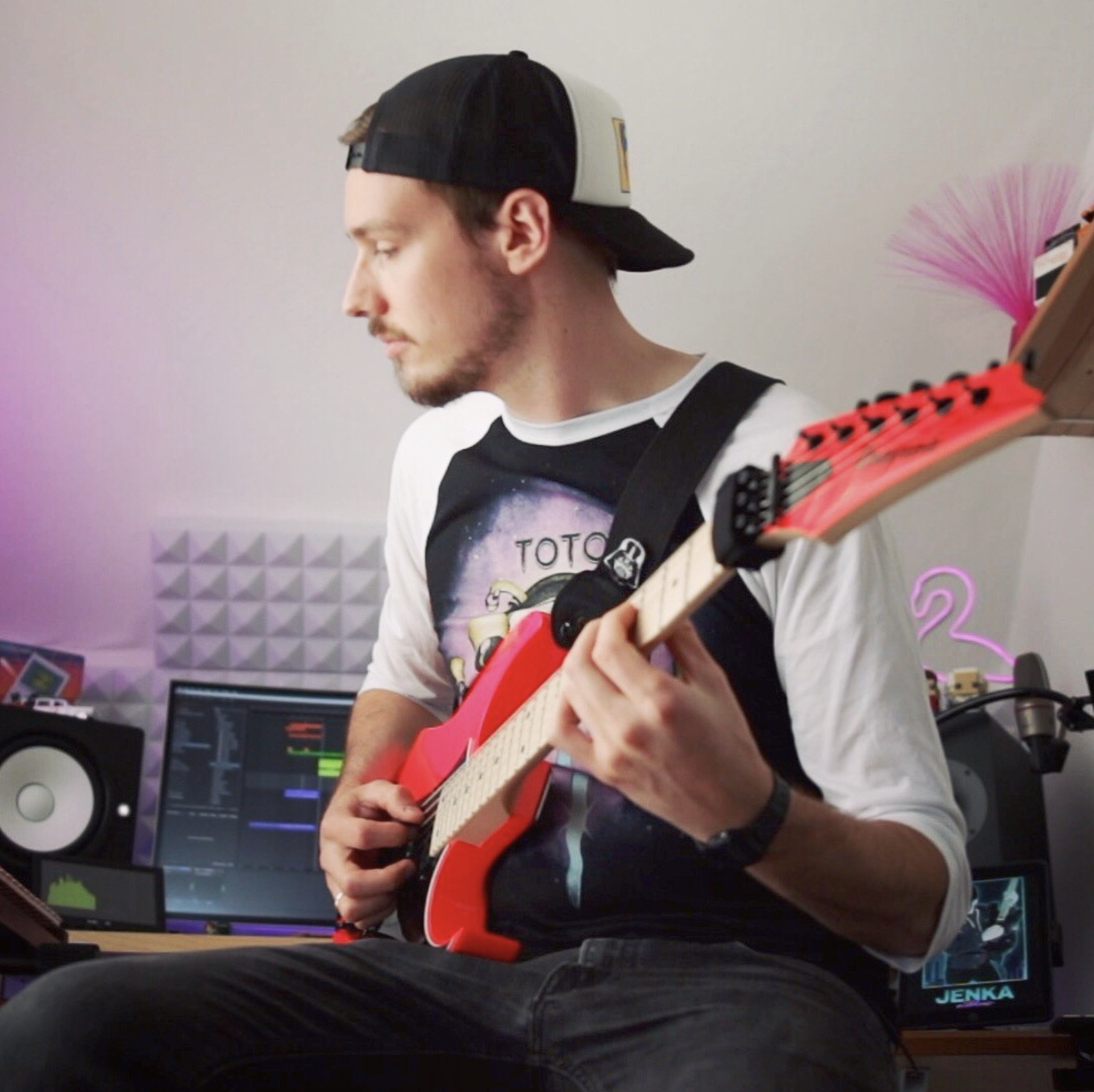 Ectronic gallery image 4